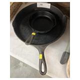 Wagner No. 3 and 10 Cast Iron Frying Pans