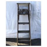 4 ft Wooden Step Ladder