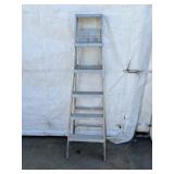 6 ft Light Duty Aluminum Step Ladder