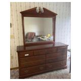 3 Piece Broyhill Bedroom Suit