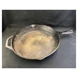 Lodge Cast 12' Iron Frying Pan