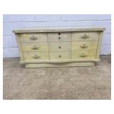Cedar Chest w/ Interior Tray