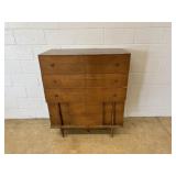 Mid Century Chest of Drawers