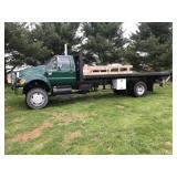2011 Ford F750 Super Duty w/Flatbed