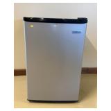Frigidaire Apartment Size Refrigerator/Freezer