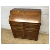 Taylor Made Cherry Slant Lid Desk