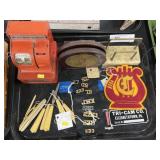 Register Bank, Manicure Tools, Pins