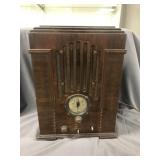 Antique Zenith Model 808 Radio