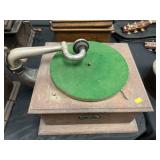 Victor Victrola  VV-IV Turntable