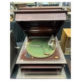 Columbia Grafonola Wind-Up Phonograph