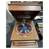 Columbia Graphophone Co. Phonograph