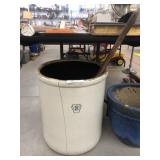 20 Gallon Storage Crock with Ladle