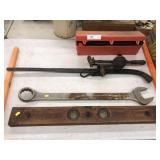 Beam Scale, Reflectors, Level