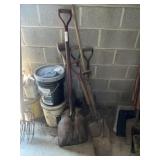 (9) Assorted Shovels
