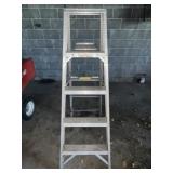 5 Ft. Aluminum Step Ladder