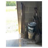 (6) Pitch Forks