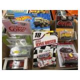 New 1:64 Scale Diecast Collector Cars