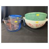 Pyrex Measuring Cups and Bowls