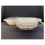 (2) Vintage Pyrex Serving Dishes