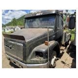 2001 Freightliner FL60 Wrecker