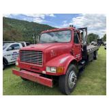1990 International 4900 4x2