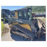 2016 John Deere 333-E
