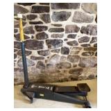 Walker 2-Ton Hydraulic Jack