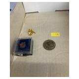 US $1Coin  & 2 Pins