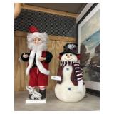 Plug-in Christmas Themed Figures