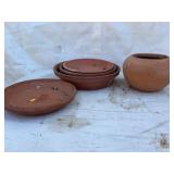 Deroma Terracotta Saucers and Pot
