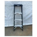 Werner 4 ft. Aluminum Step Ladder 225 lb.