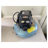 McGRAW 3 Gallon Air Compressor