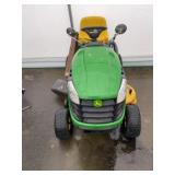 John Deere D110 Lawn Tractor