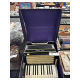 Tone - Crest Accordion