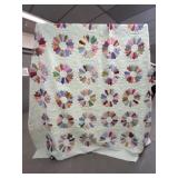 Vintage Dresden Plate Pattern Quilt