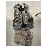 Sz. XL Hunting Jacket, Pants & Turkey Vest