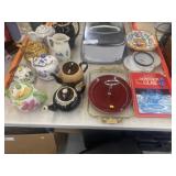 Teapots w/ Cake Server