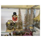 Christmas Decor w/ Nutcracker