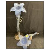Lilly-Form Vases