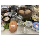 Kitchen Appliances, Serving Dishes & Light