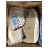 Size 8 Ladies Skechers