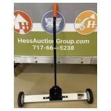 30" Magnetic Sweep