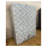 QS Kingsdown Sleeping Beauty Insignia Mattress Set
