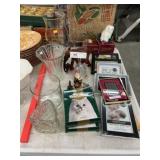 Photo Frames w/ Vases