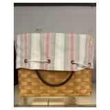 2001 Longaberger Basket