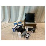 Electronics Lot: Bluetooth Keyboard, HP Cameras