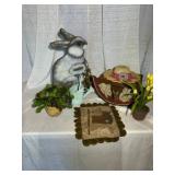 Rabbit Decor and Basket Lot