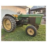 John Deere 3010