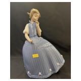 Lladro Porcelain Figurine