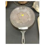 Wagner #10 Cast Metal Frying Pan